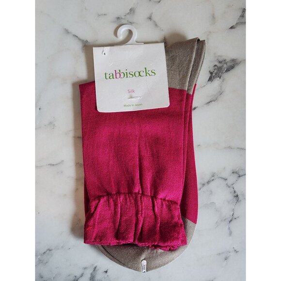 Tabbisocks Womens Silk Ruffle Crew Socks Very Berry & Light Grey - Picture 1 of 4
